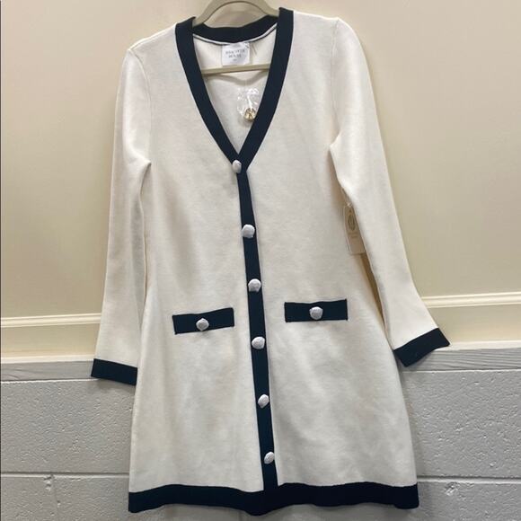 Hyacinth House Elizabeth knit XXL White and Black Cardigan Dress - Picture 5 of 10